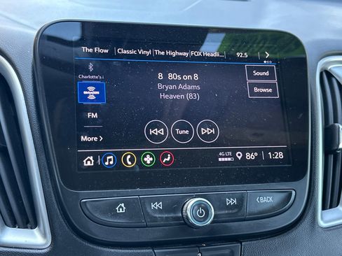 Used 2023 Chevrolet Malibu LT image 17