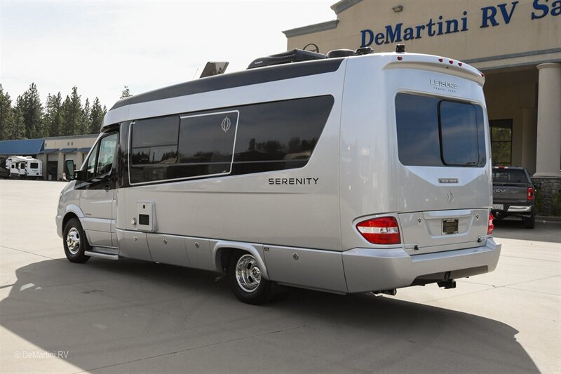 Used 2018 Mercedes-Benz Sprinter 3500 image 2