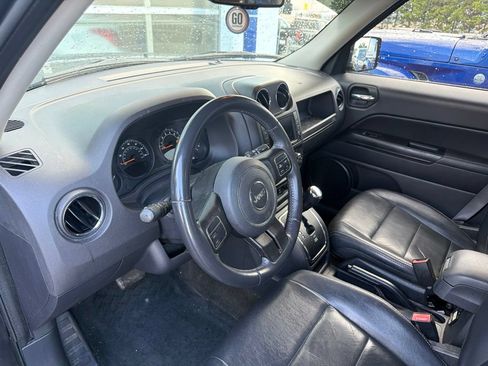 Used 2016 Jeep Patriot High Altitude AWD/4WD image 11