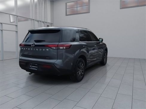 Certified 2022 Nissan Pathfinder S image 8