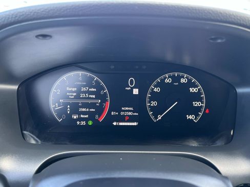 Certified 2025 Honda HR-V Sport image 11
