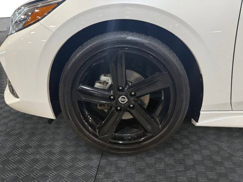 Used 2023 Nissan Sentra SR w/ Midnight Edition Package image 15