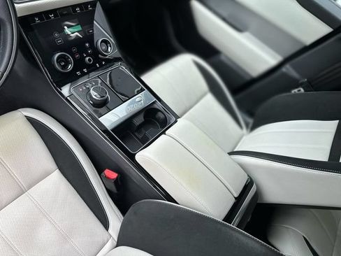Used 2020 Land Rover Range Rover Velar R-Dynamic S AWD/4WD image 21