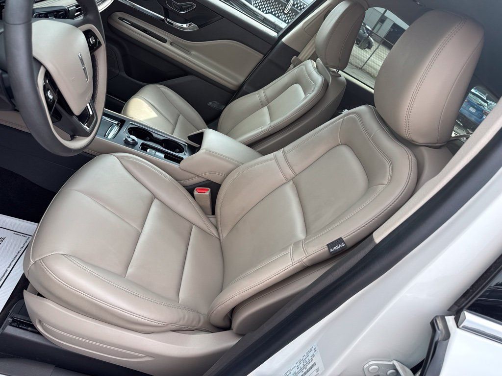 Used 2023 Lincoln Corsair FWD image 19