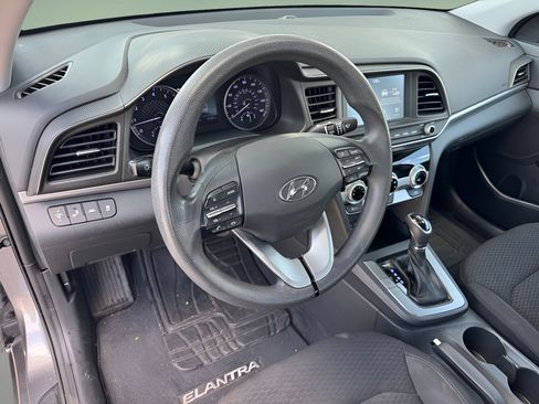 Used 2019 Hyundai Elantra SEL w/ Cargo Package FWD image 18