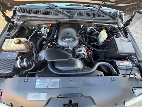 Used 2001 Chevrolet Silverado 1500 LS image 12