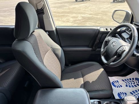 Used 2024 Toyota 4Runner TRD Off-Road image 21