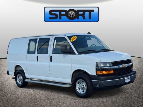 Used 2025 Chevrolet Express 2500 w/ Driver Convenience Package RWD image 26