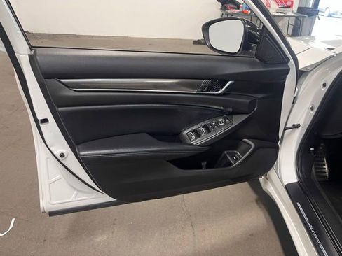Used 2022 Honda Accord Sport image 24