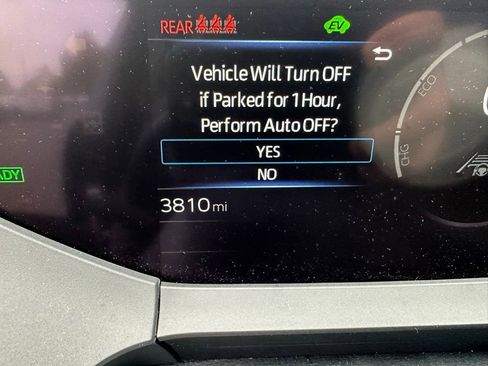 Used 2025 Toyota Prius Limited w/ Limited Premium Package FWD image 12