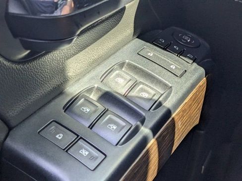 Used 2017 GMC Sierra 2500 Denali w/ Duramax Plus Package image 25