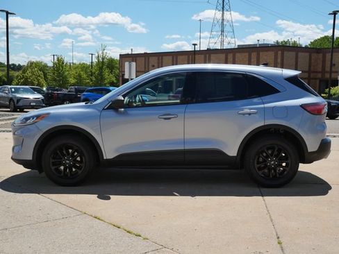Used 2022 Ford Escape SE w/ Convenience Package AWD/4WD image 4