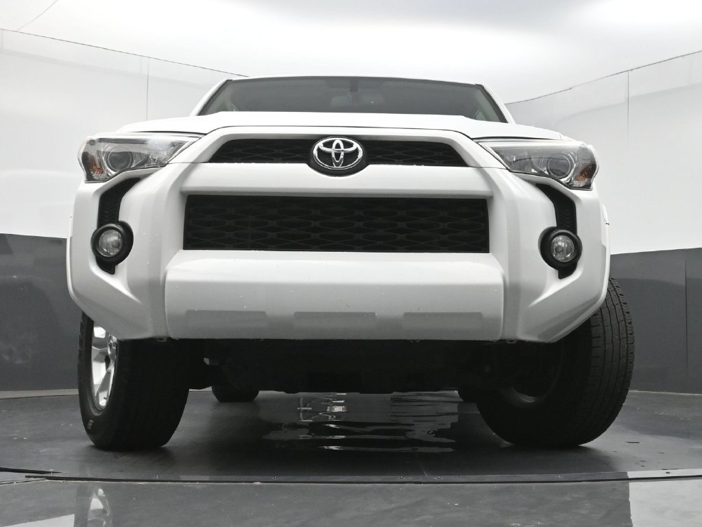 Used 2016 Toyota 4Runner SR5 Premium RWD image 25