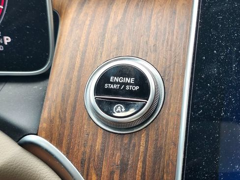 Certified 2025 Mercedes-Benz GLC 300 4MATIC image 26