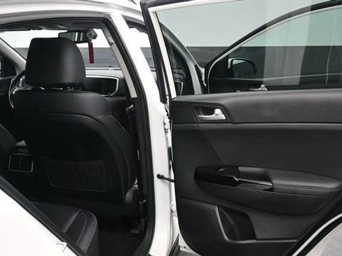 Used 2020 Kia Sportage EX w/ Option Group 15 FWD image 14