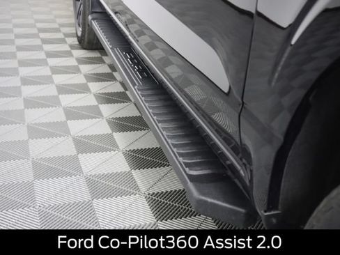 Used 2023 Ford F150 Lariat w/ Equipment Group 502A High AWD/4WD image 19