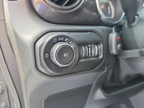 Used 2021 Jeep Wrangler Unlimited Sport AWD/4WD image 20