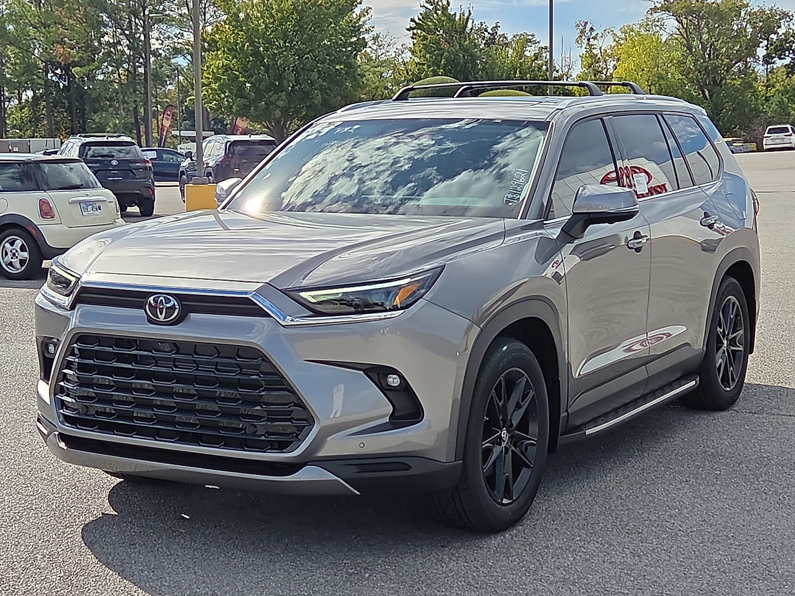 New 2026 Toyota Grand Highlander AWD Hybrid image 2