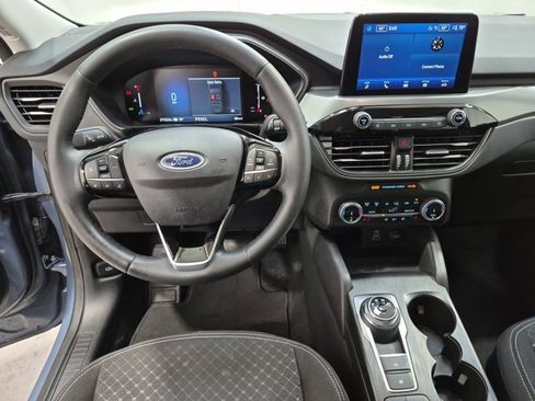 Used 2024 Ford Escape Active w/ Cold Weather Package FWD image 14