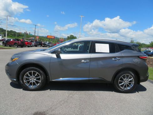 Used 2018 Nissan Murano SL w/ Moonroof Package image 7