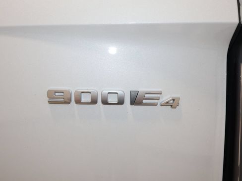 Used 2026 Cadillac Vistiq Platinum AWD/4WD image 36