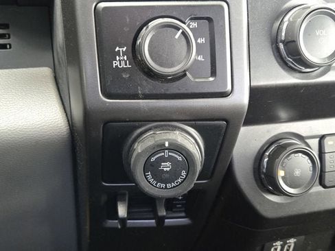 Used 2019 Ford F150 XLT w/ Equipment Group 302A Luxury image 26