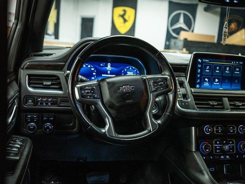 Used 2023 Chevrolet Tahoe Z71 w/ Luxury Package image 19
