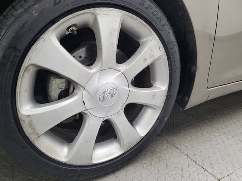 Used 2013 Hyundai Elantra Limited w/ Technology Pkg image 31