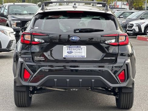 Used 2025 Subaru Crosstrek 2.5i Limited w/ Popular Package #4A image 5
