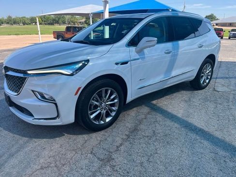 Used 2023 Buick Enclave Avenir w/ Trailering Package, 5000 lbs. FWD image 1