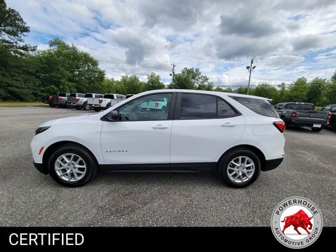 Used 2023 Chevrolet Equinox LS FWD image 3