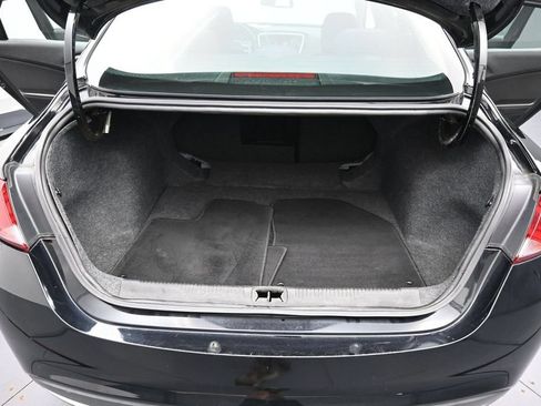Used 2015 Chrysler 200 Limited FWD image 29