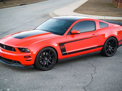 Used 2012 Ford Mustang Boss 302 w/ Boss 302 Accessory Pkg image 32