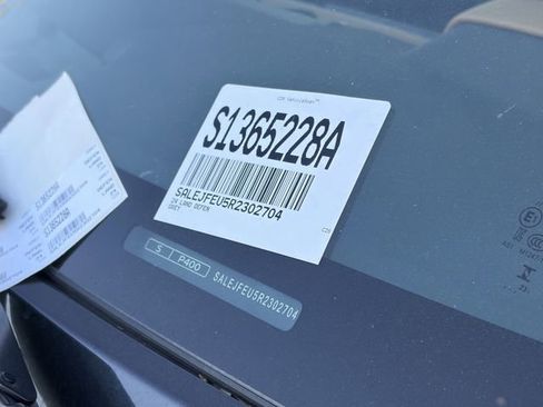 Used 2024 Land Rover Defender 130 S image 10