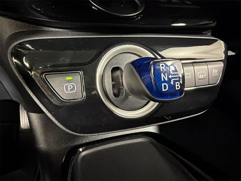 Used 2022 Toyota Prius Prime LE image 31
