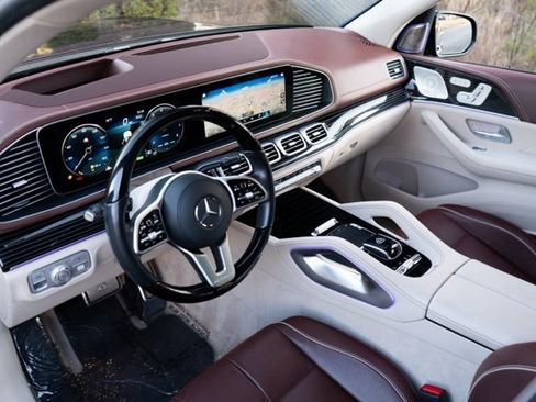 Used 2021 Mercedes-Benz Maybach GLS 600 4MATIC image 21