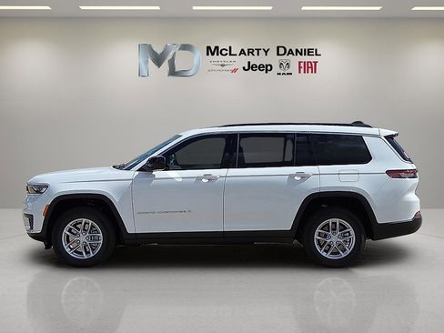New 2025 Jeep Grand Cherokee L Laredo w/ Luxury Tech Group I image 3