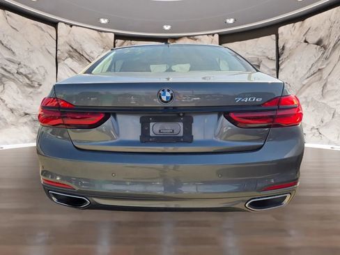 Used 2018 BMW 740e xDrive w/ Executive Package image 7