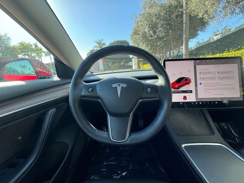 Used 2022 Tesla Model 3 Standard Range image 24