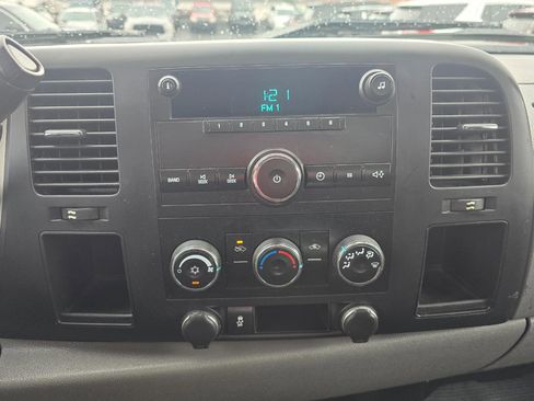 Used 2013 Chevrolet Silverado 3500 W/T w/ Snow Plow Prep Package image 9