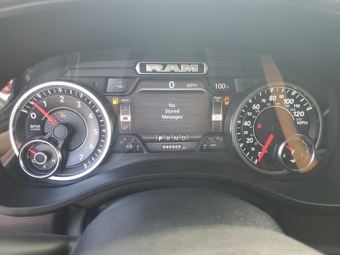 Used 2019 RAM 1500 Laramie RWD image 18