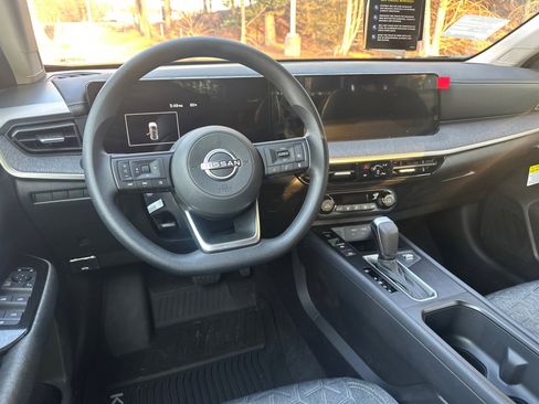 New 2026 Nissan Kicks SV image 22