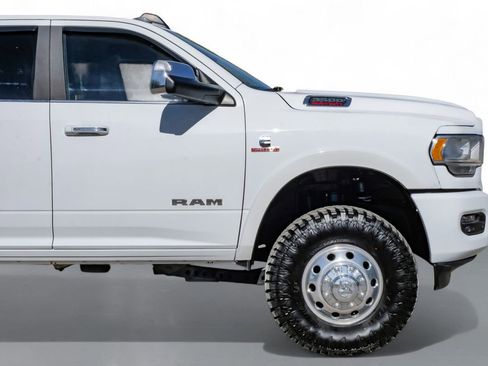 Used 2022 RAM 3500 Laramie w/ Chrome Appearance Group image 8
