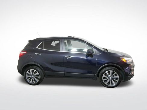 Used 2022 Buick Encore Preferred w/ Safety Package FWD image 2