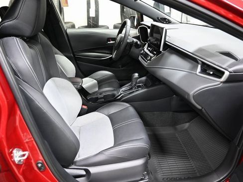 Used 2025 Toyota Corolla XSE image 11