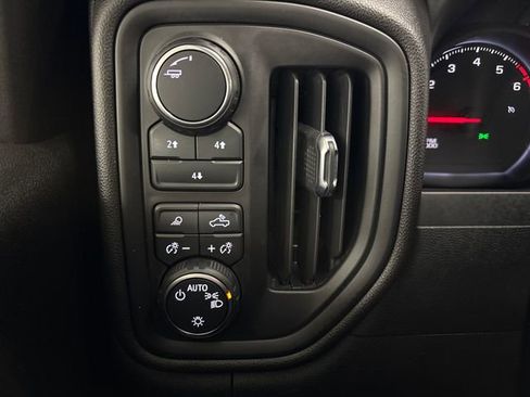 Used 2024 Chevrolet Silverado 2500 Custom w/ Custom Value Package image 48