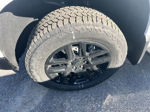 New 2026 Chevrolet Silverado 1500 LT Trail Boss w/ Convenience Package II AWD/4WD image 10