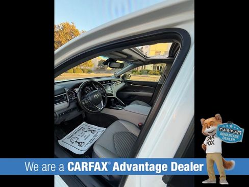 Used 2018 Toyota Camry SE w/ Moonroof Package FWD image 28