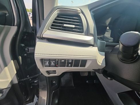 Certified 2024 Honda Odyssey EX-L image 18