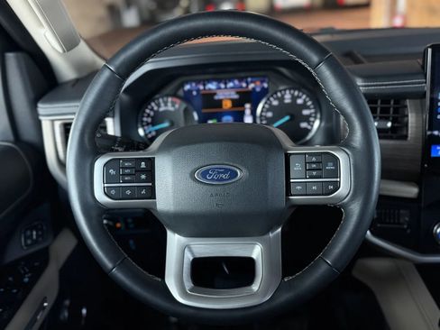 Used 2024 Ford Expedition Max Limited AWD/4WD image 26